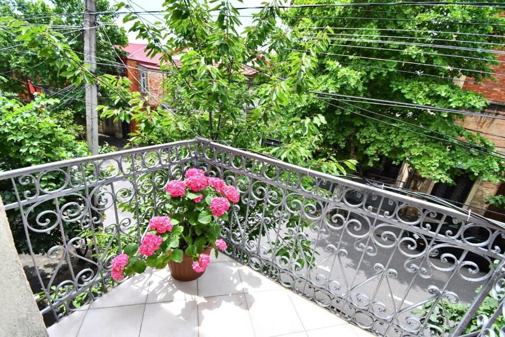Отель Hotel 1887 Кутаиси