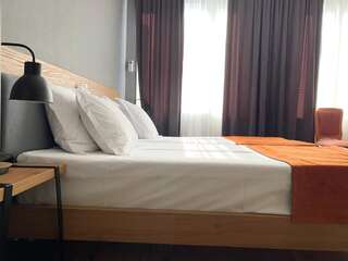 Отель Hotel 1887 Кутаиси Двухместный номер с 1 кроватью или 2 отдельными кроватями-4